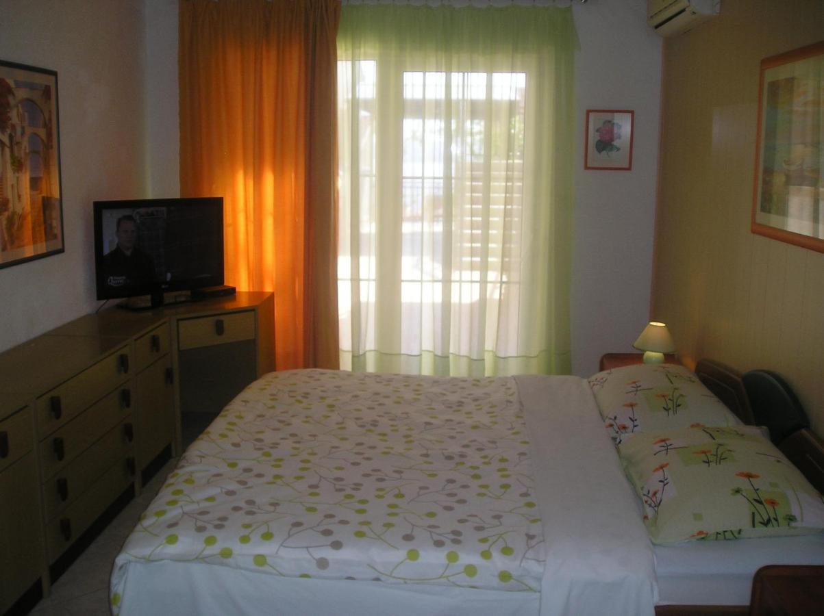 Family Apartments Ankica Crikvenica Kültér fotó