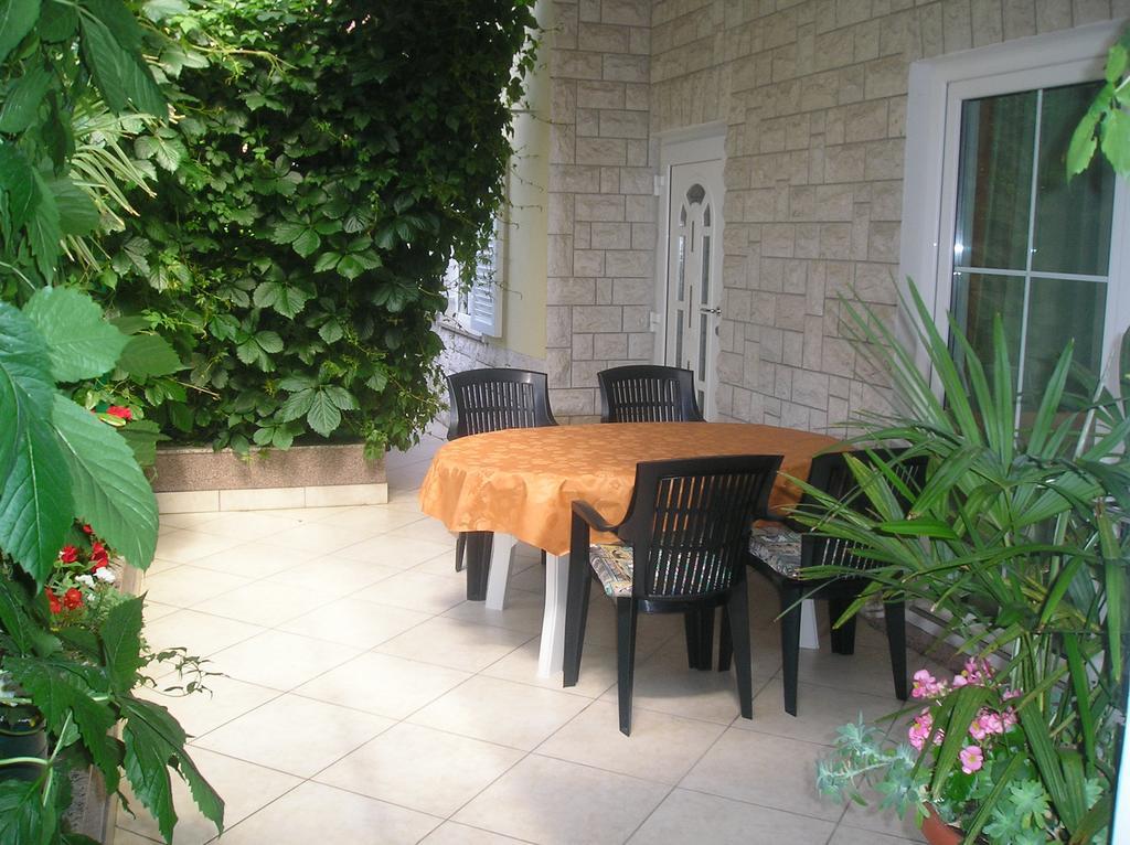 Family Apartments Ankica Crikvenica Kültér fotó
