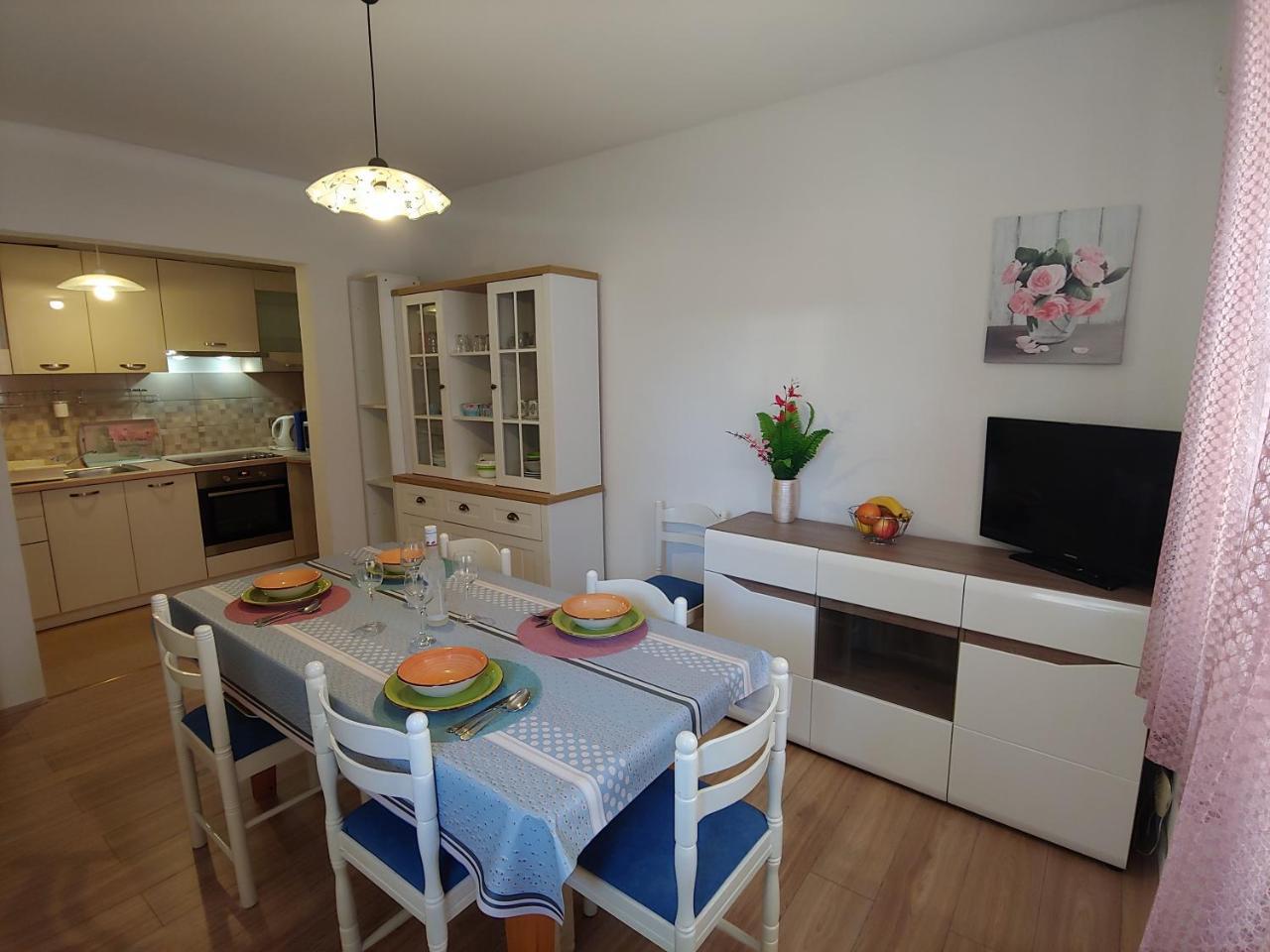 Family Apartments Ankica Crikvenica Kültér fotó